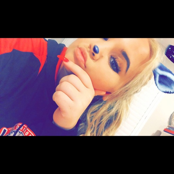 Meet your Posher, Madi - Picture 1 of 1